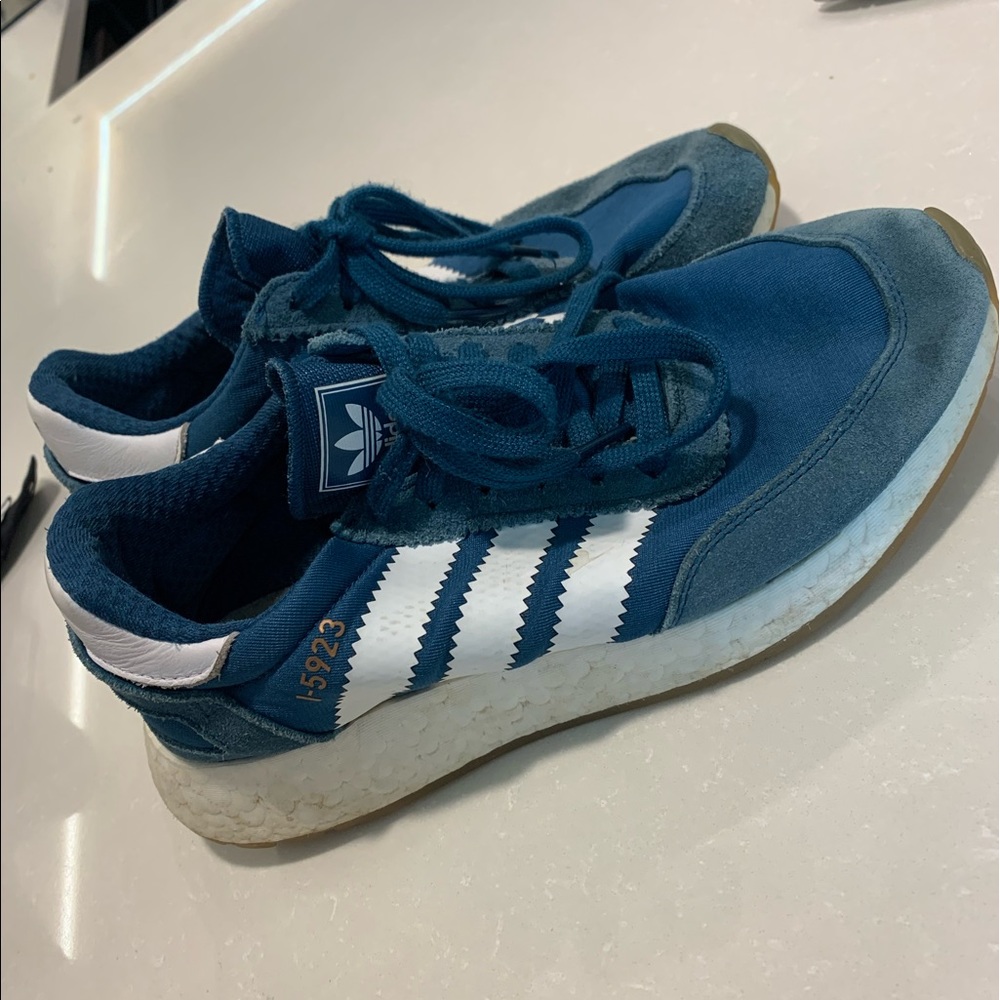 Womens adidas shoes